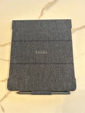 Kindle Scribe 16GB with Premium Pen and Accessories